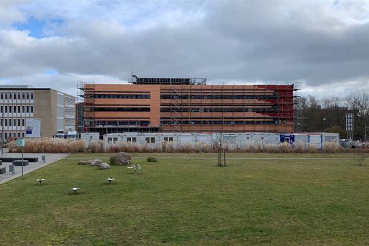 Kupferfassade am Institut für Elektrotechnik