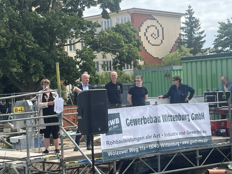 Grundsteinlegung am Schulzentrum Wittenburg